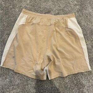 Luluemon pace breaker shorts 5” XL